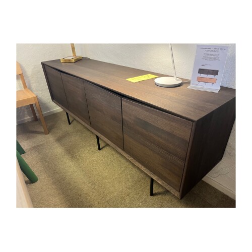 Sideboard Wing, Massiv Rökt Ek, Utställnings ex