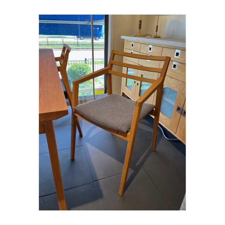 G.A.D Fole fåtölj i ek med sits i grått ulltyg
