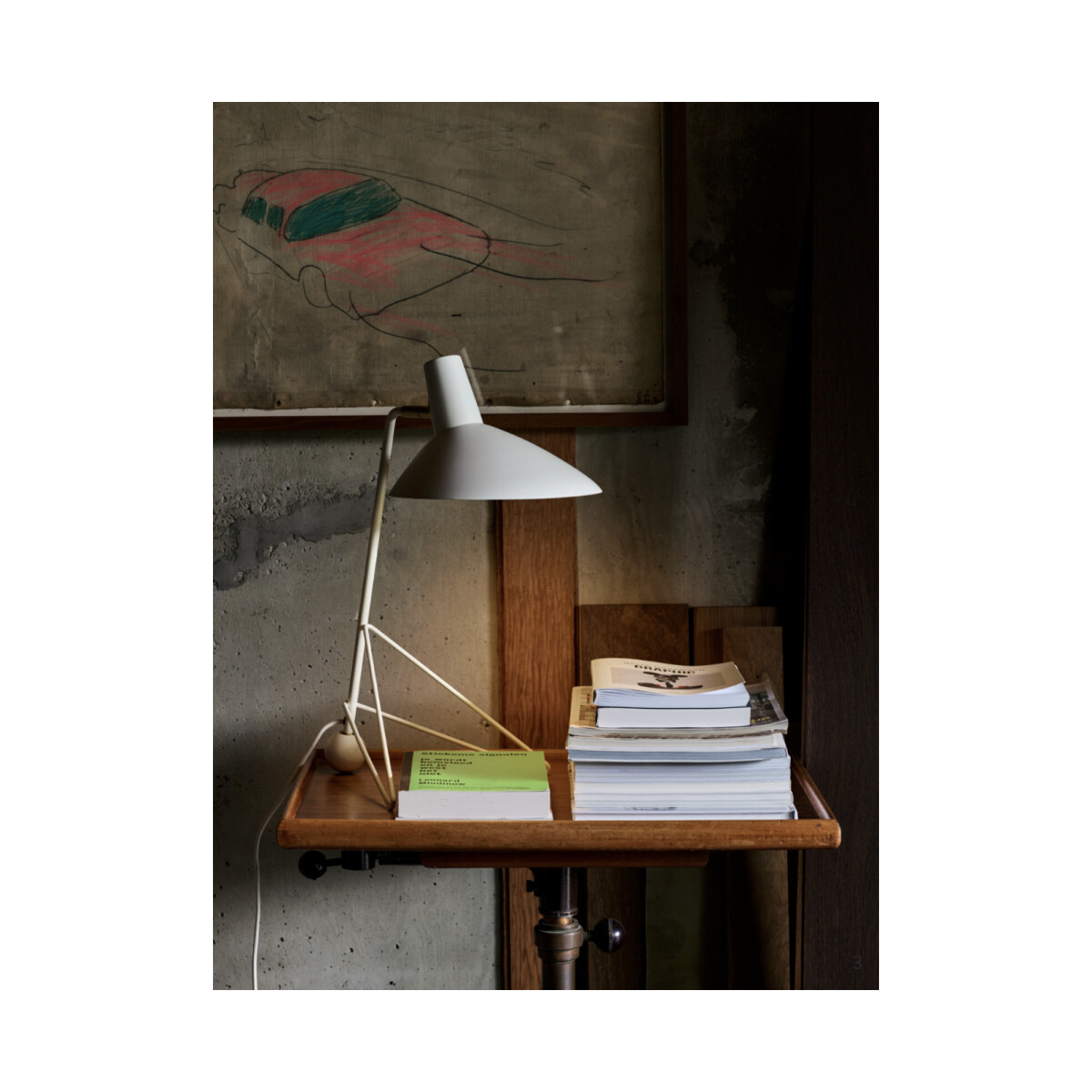 Tripod HM9 bordslampa