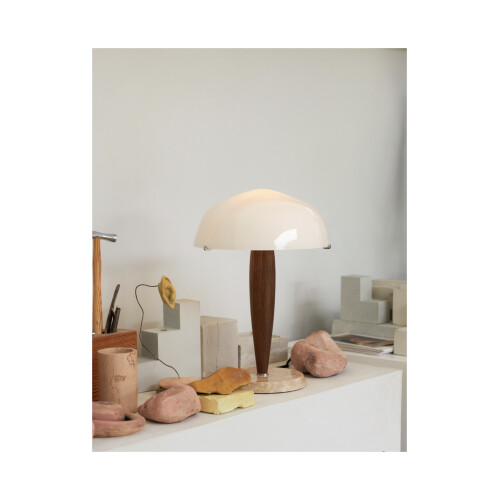 Herman SHY3 bordslampa från &tradition
