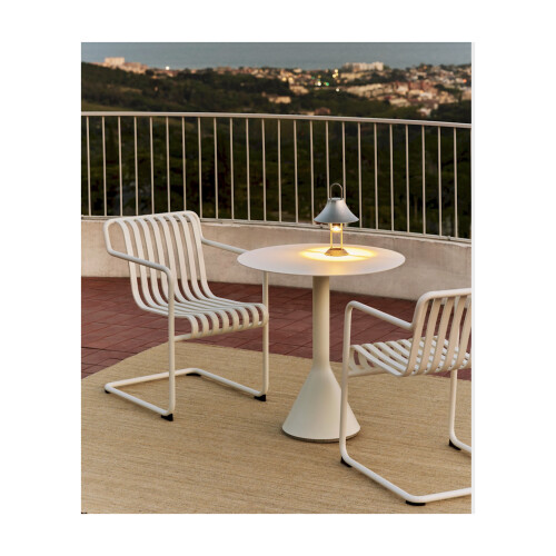 Palissade Cone Table
